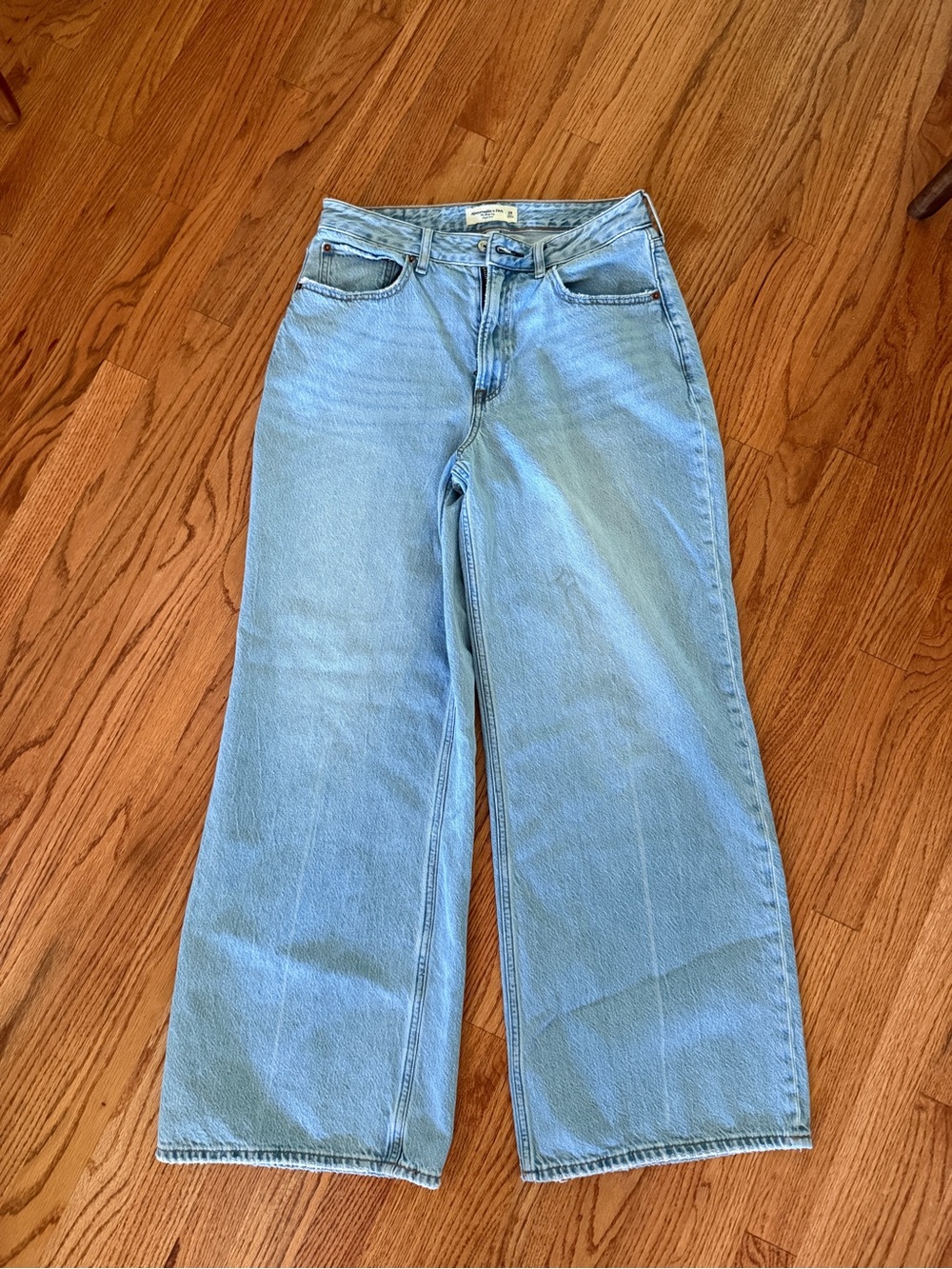 Abercrombie & Fitch Wide Leg High Rise Curve Love Jeans